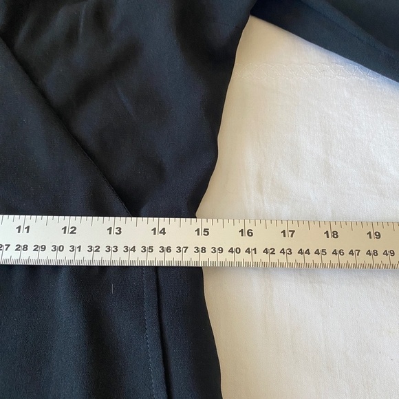 Abercrombie &‎ Fitch Women's Black Long Sleeve V-neck Romper Dress Size 6 - Picture 13 of 15